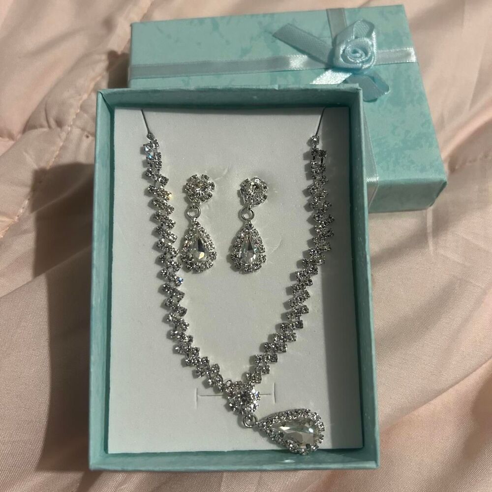 Women's Silver Jewelry